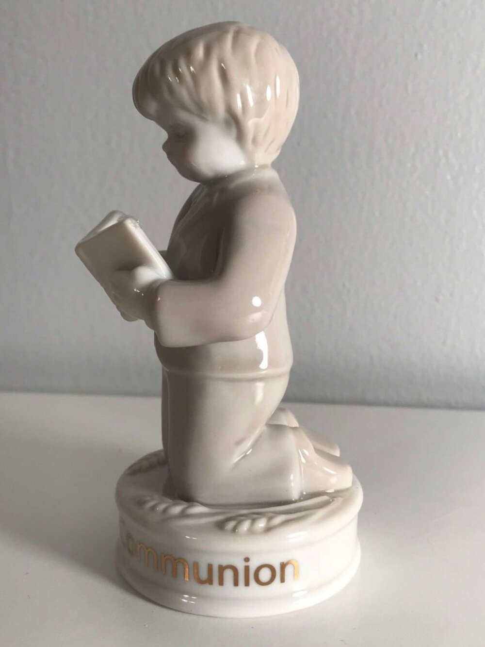 First Communion Porcelain Boy - Picture 7 of 7